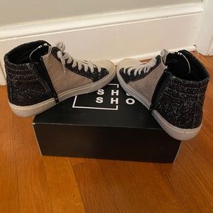 Shushop sneakers